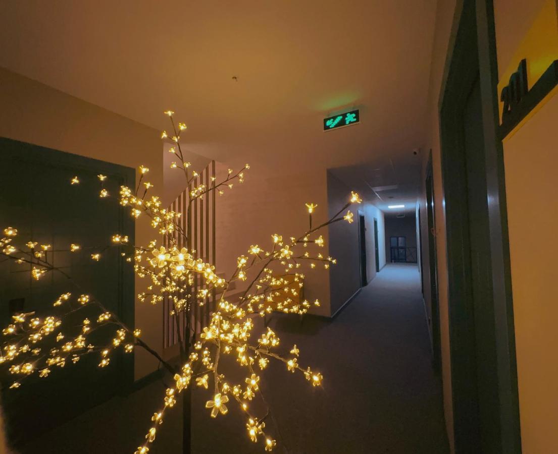 Green Rooms Кутаїсі Екстер'єр фото